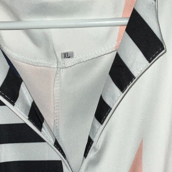 V Neck Short Sleeve Knee Length Dress XL(14) - Picture 2 of 5